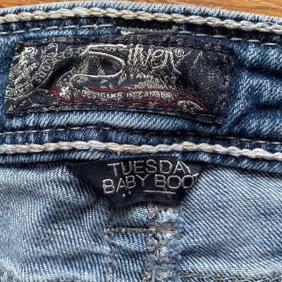 Silver jeans size 29 w 33 length low rise Tuesday baby boot - Picture 9 of 14